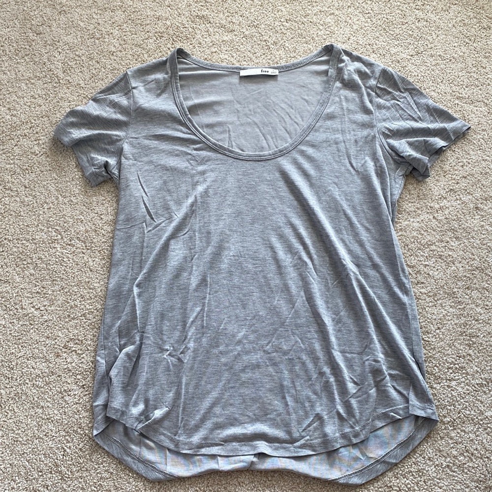 Aritzia buttery scoop neck tee